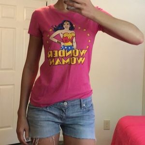 Old Navy Collectabilitees Wonder Woman shirt M